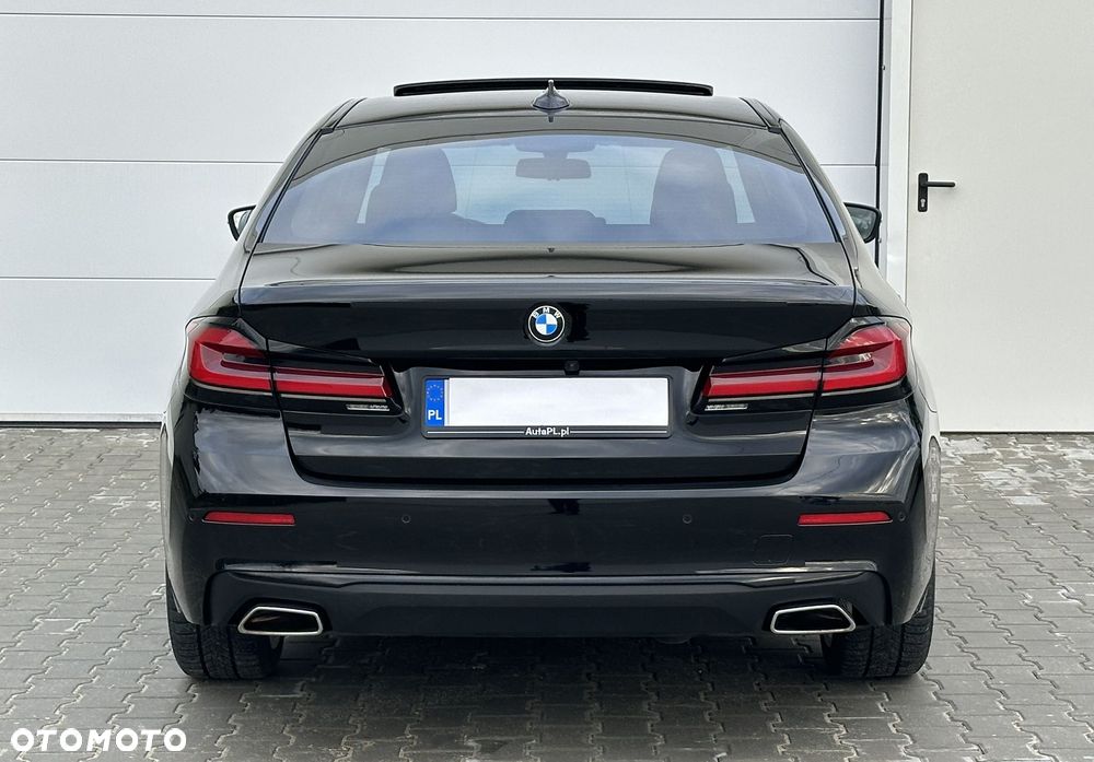 BMW Seria 5 520d xDrive - 7