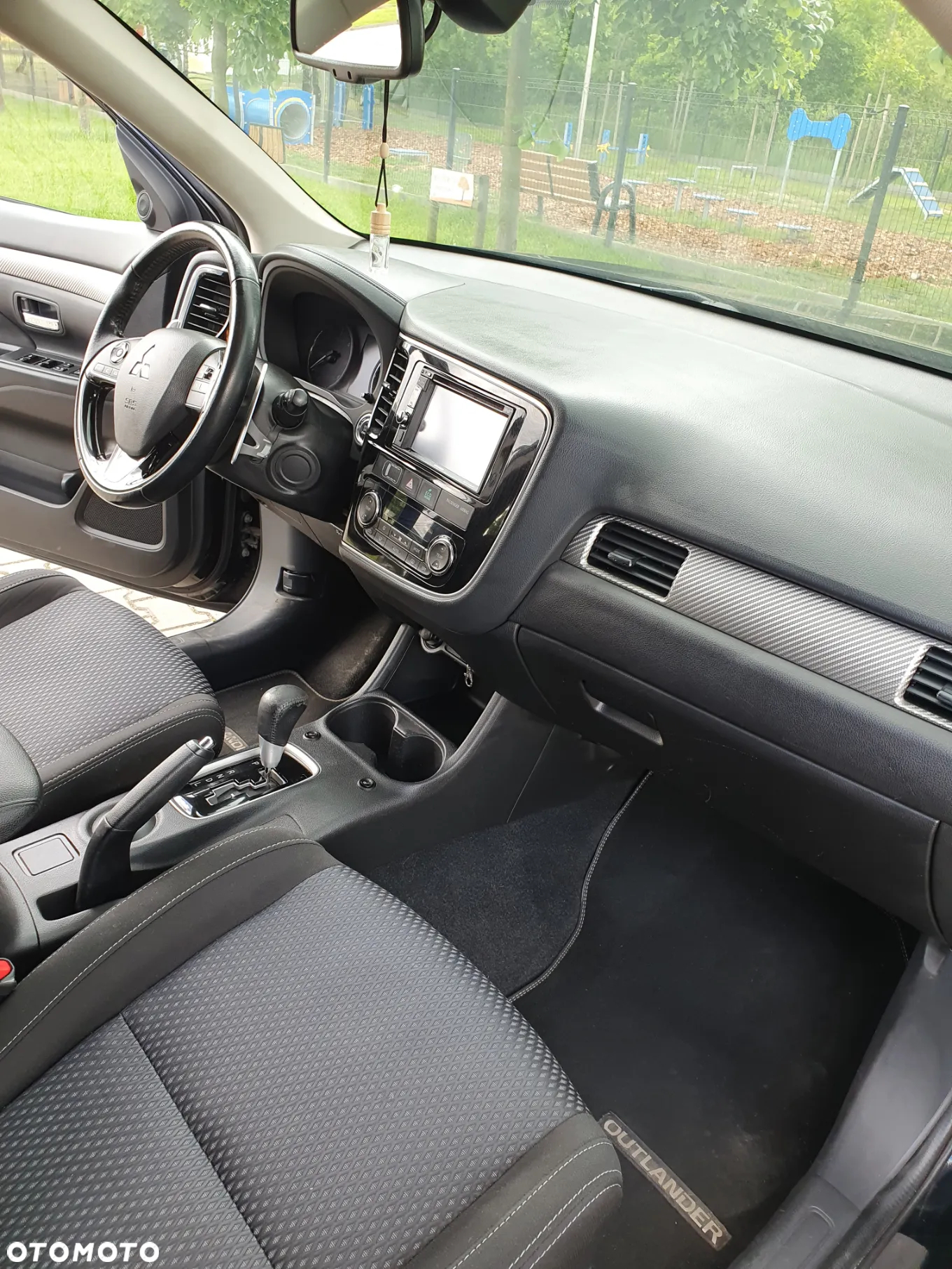 Mitsubishi Outlander 2.2 DID Intense + 4WD - 27
