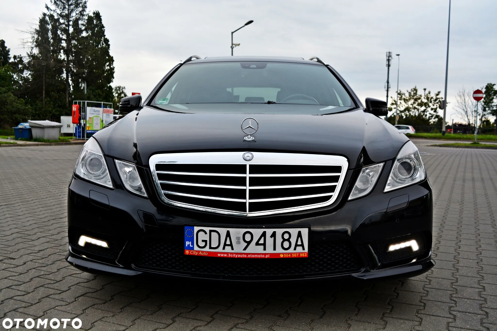 Mercedes-Benz Klasa E 250 T CDI DPF BlueEFFICIENCY 7G-TRONIC Avantgarde - 18