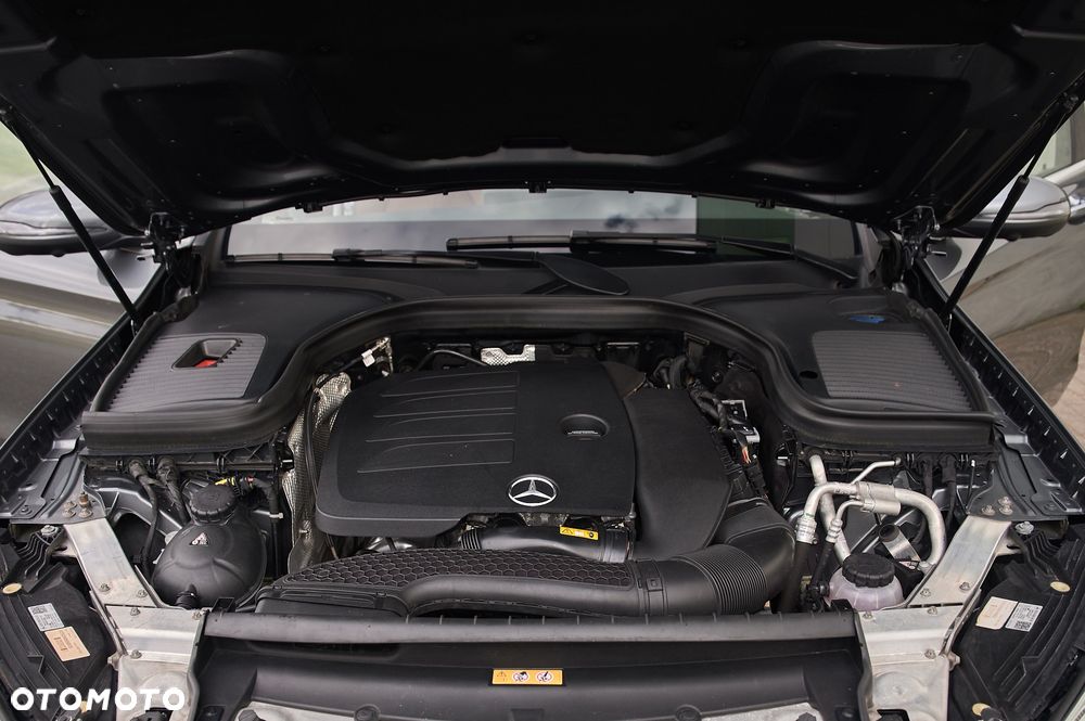 Mercedes-Benz GLC - 33