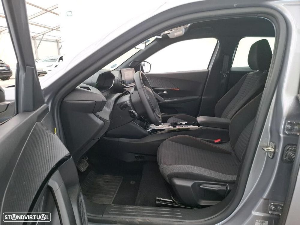 Peugeot e-2008 50 kWh Active Pack - 8