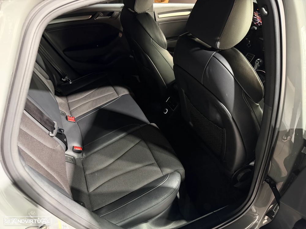 Audi A3 Limousine 35 TFSI S tronic S line - 40