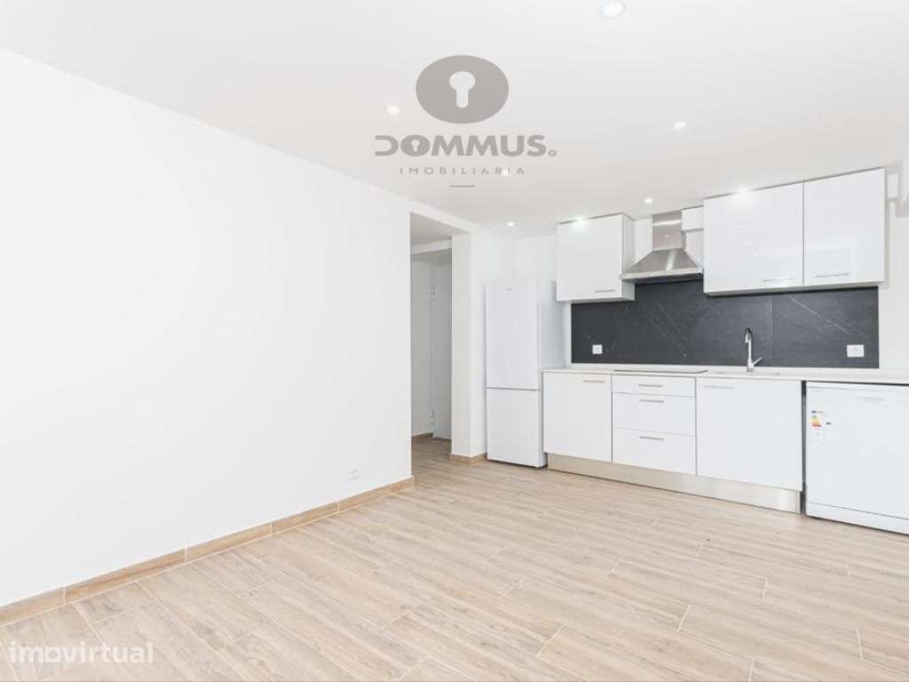 Apartamento T2 Totalmente Remodelado em Odivelas - Grande imagem: 2/27