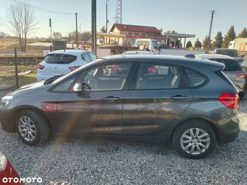BMW Seria 2 218d Advantage - 2