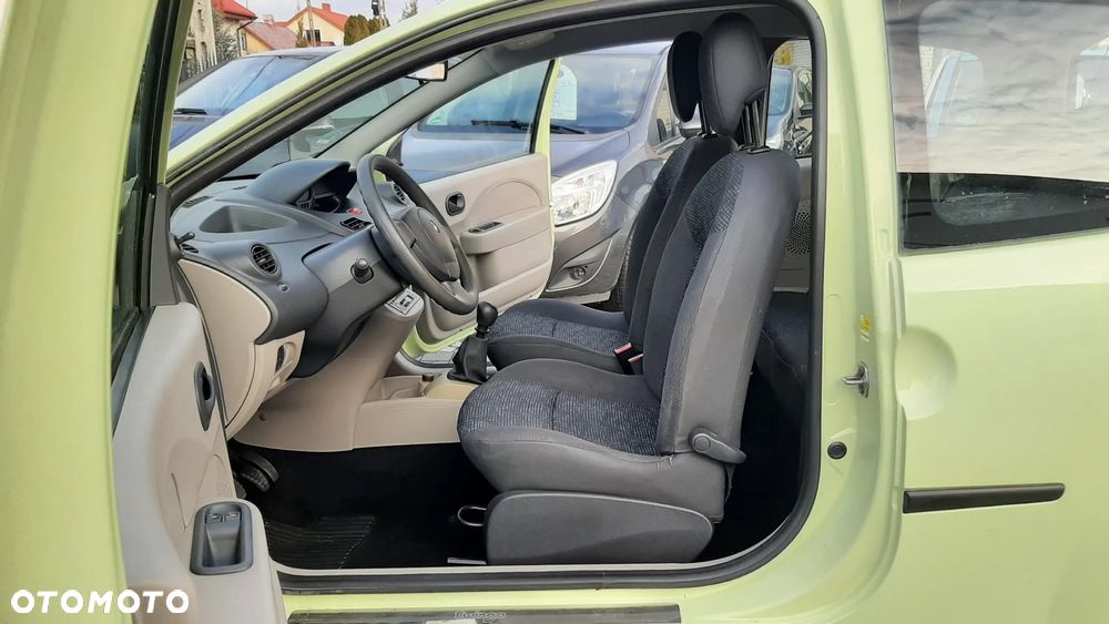 Renault Twingo 1.2 8V Access - 13