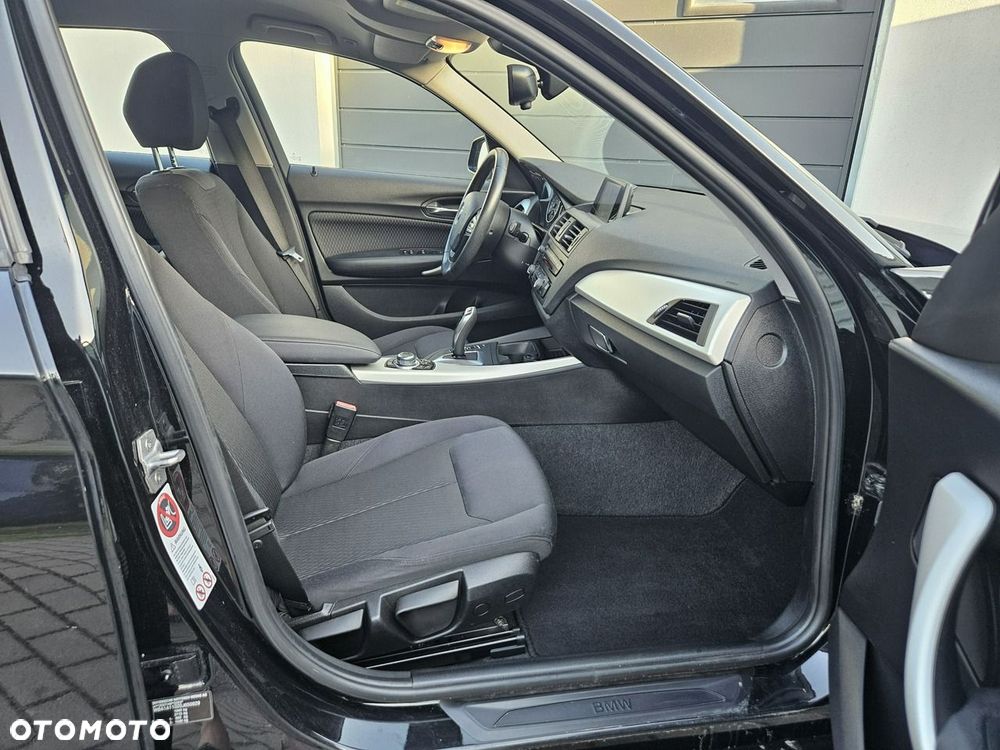 BMW Seria 1 116i Sport Line - 30