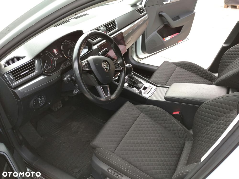 Skoda Superb 2.0 TDI Style DSG - 15