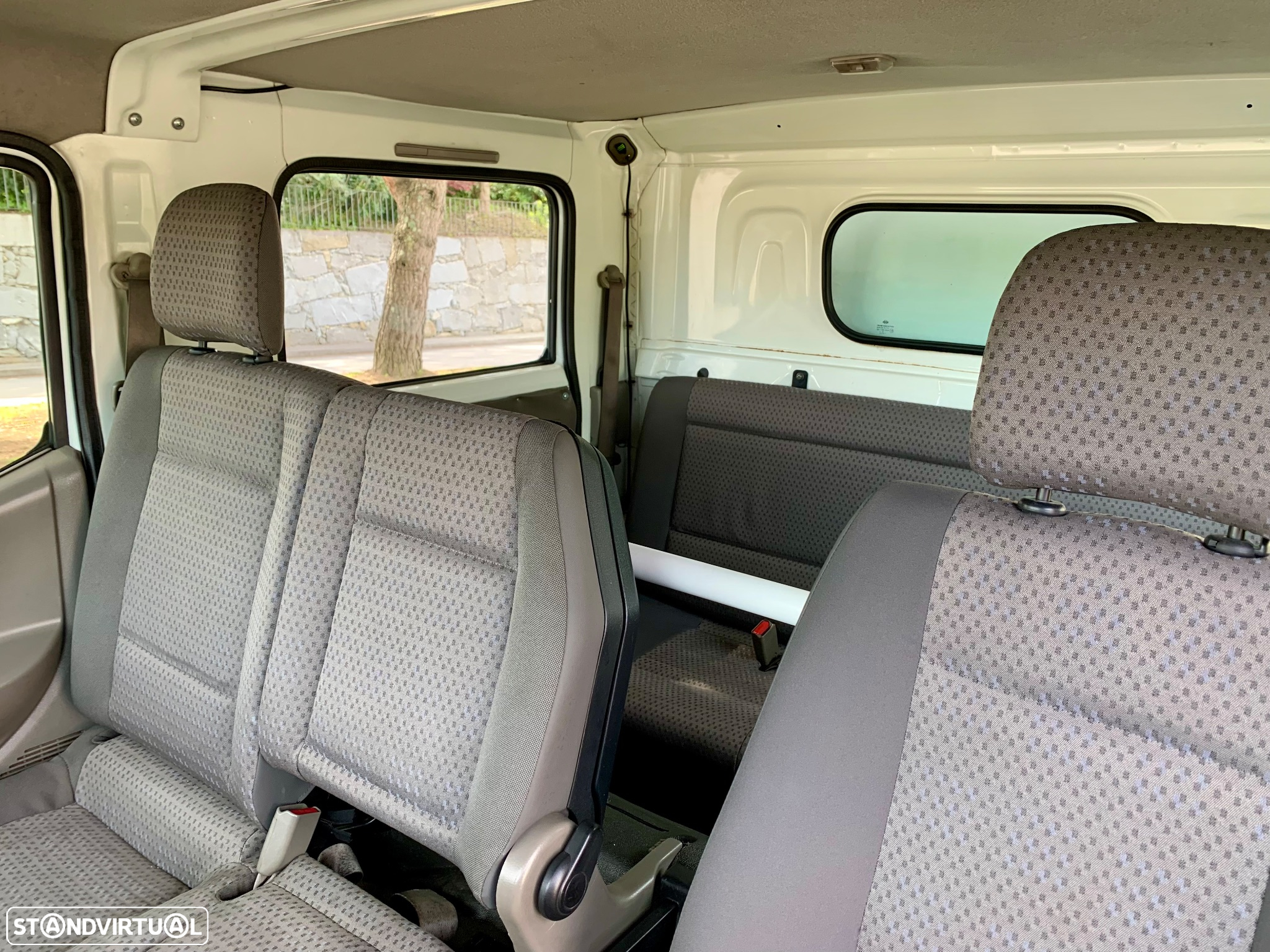 Nissan Cabstar / 6 lugares - 16