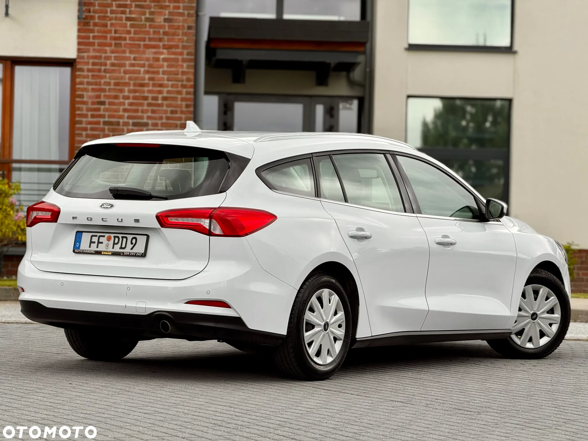 Ford Focus Turnier 1.5 EcoBlue Start-Stopp-System COOL&CONNECT - 10
