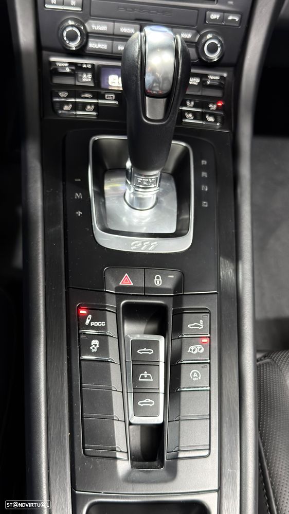 Porsche 911 (991) Carrera 4 GTS PDK - 32