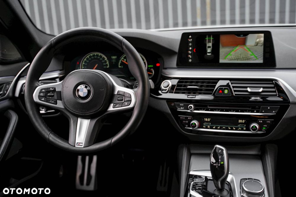BMW Seria 5 520d xDrive Sport Line - 9