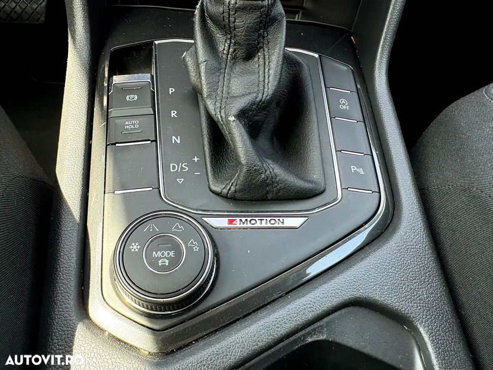 Volkswagen Tiguan 2.0 TDI SCR 4MOTION DSG R-Line - 12