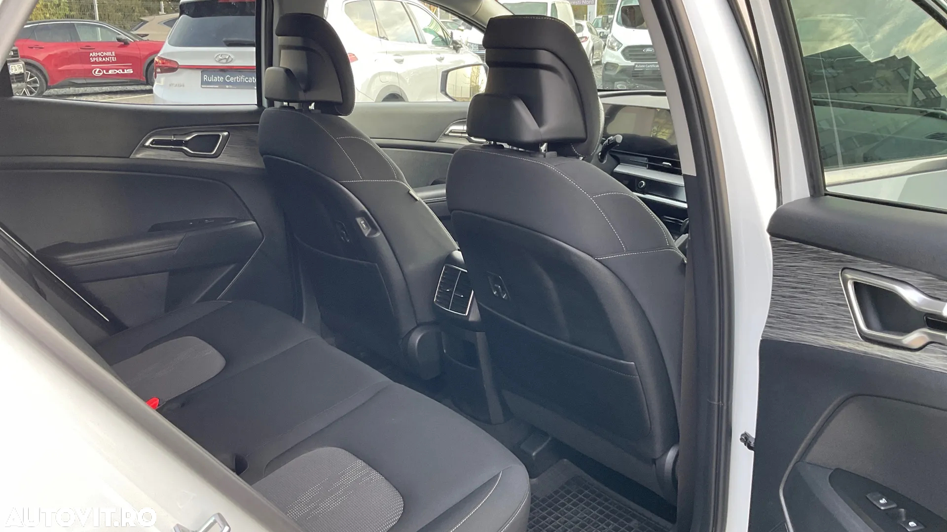 Kia Sportage 1.6 T-GDI MHEV 7DCT HP 4x2 Style - 11