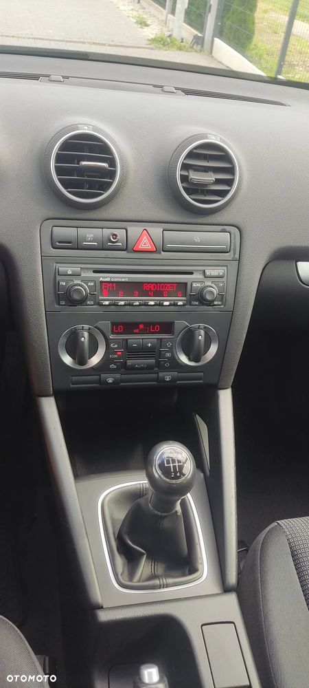 Audi A3 Sportback 1.6 Ambition - 13