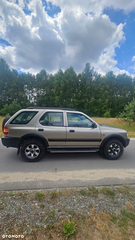 Opel Frontera 2.4 - 5