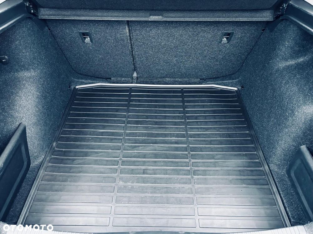 Skoda RAPID Spb 1.0 TSI Style - 9