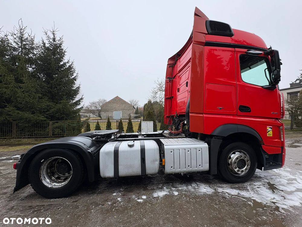 Mercedes-Benz ACTROSS MP4 - 5