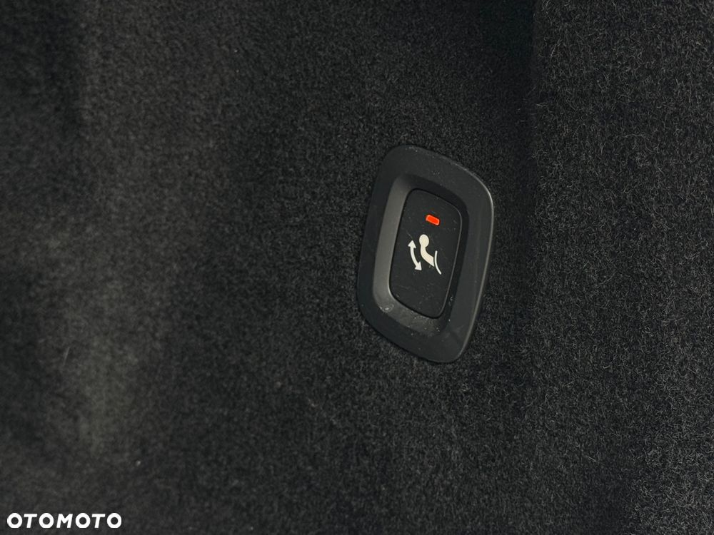 Volvo XC 60 B4 D AWD Inscription - 36