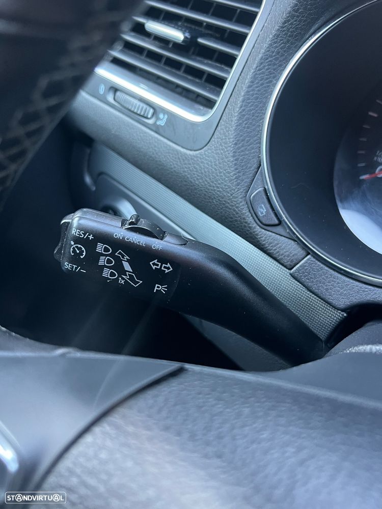 VW Golf 1.6 TDi Edition DSG - 14