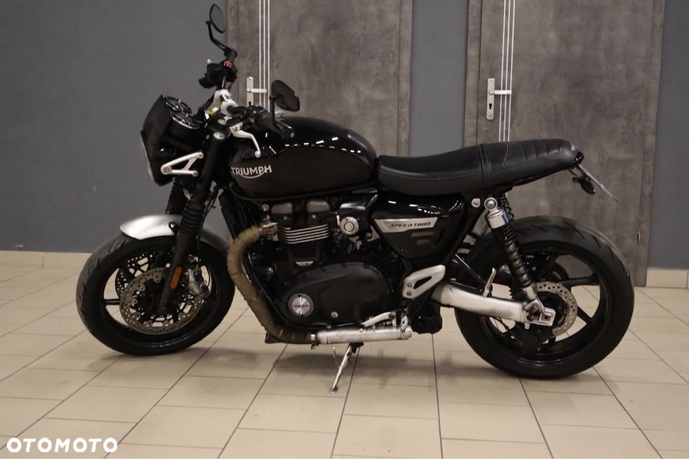 Triumph Speed Twin - 12