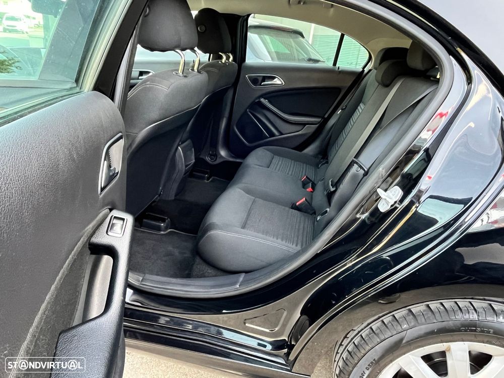 Mercedes-Benz A 180 - 16