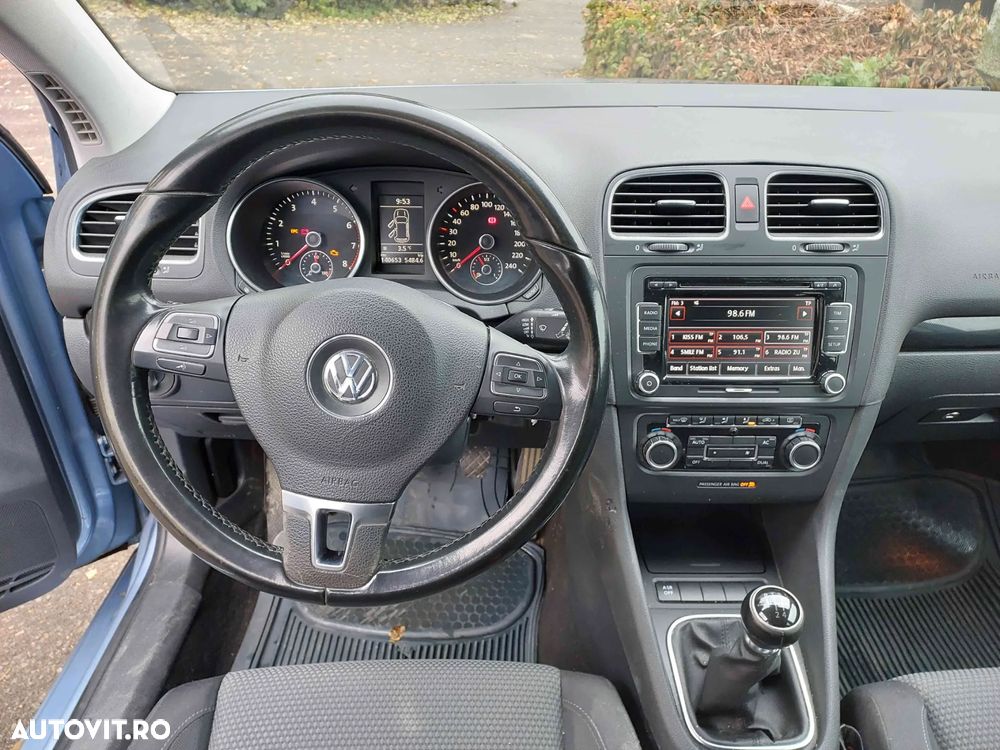 Volkswagen Golf - 9