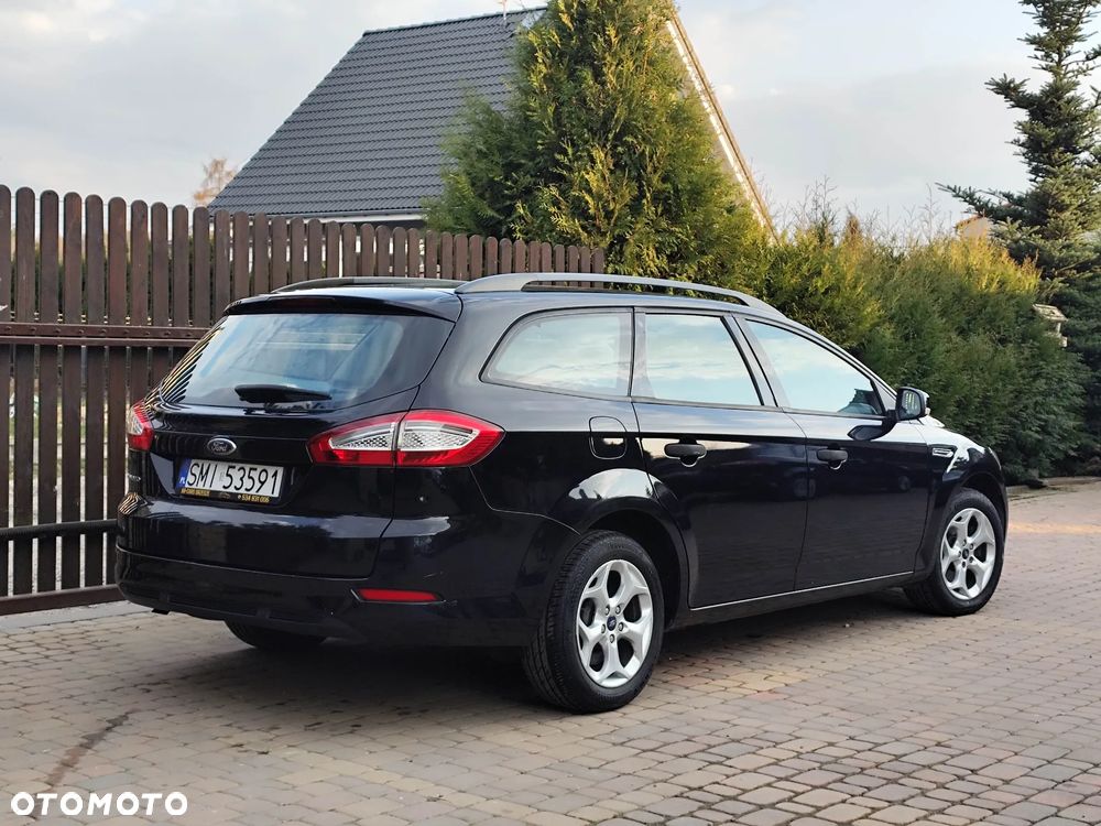 Ford Mondeo 1.6 Ambiente - 2
