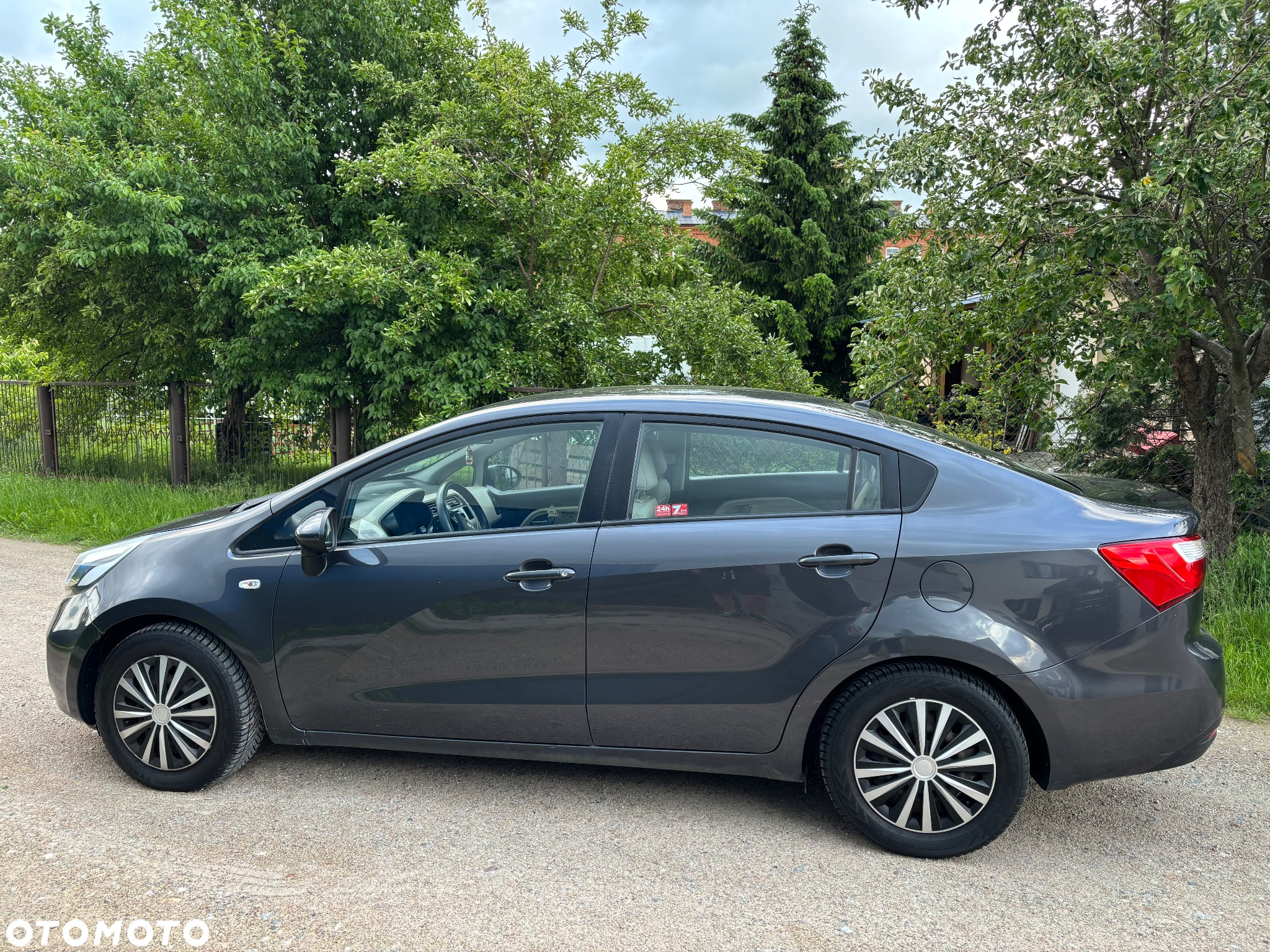 Kia Rio - 7