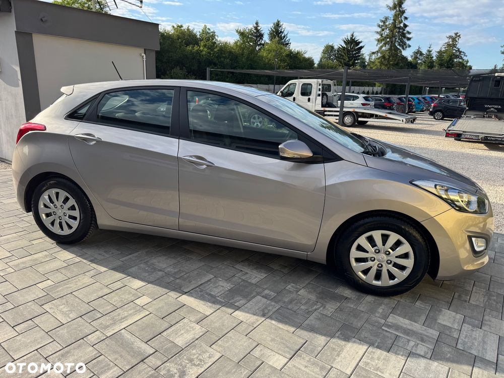 Hyundai i30 blue 1.4 Classic Navigation - 5
