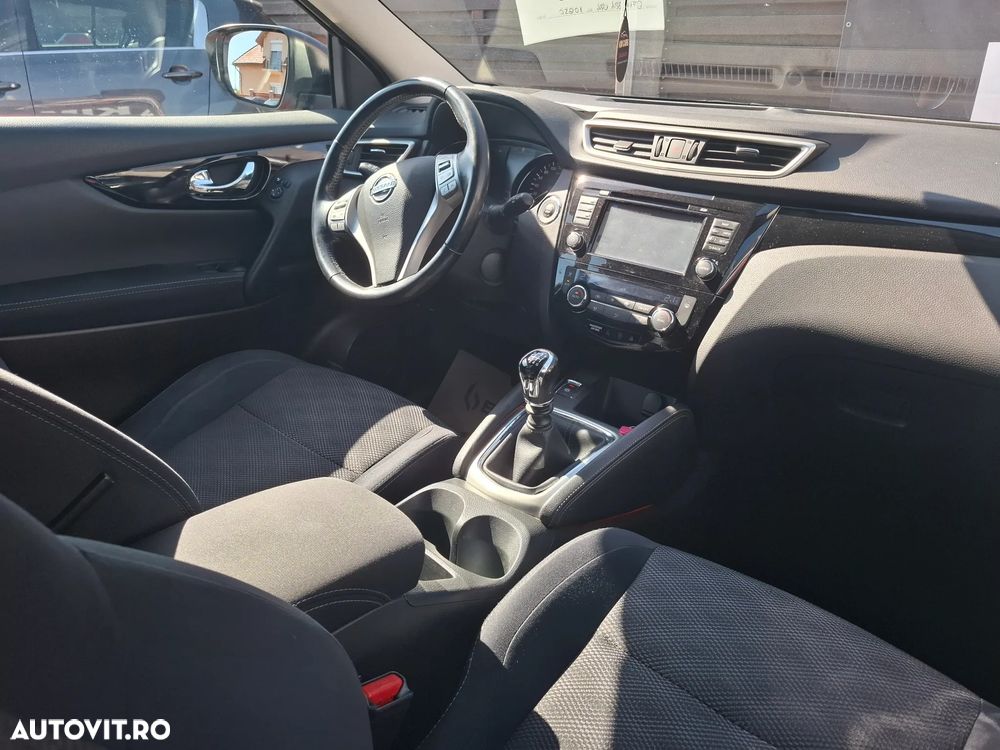Nissan Qashqai 1.5 DCI Start/Stop N-Connecta - 18