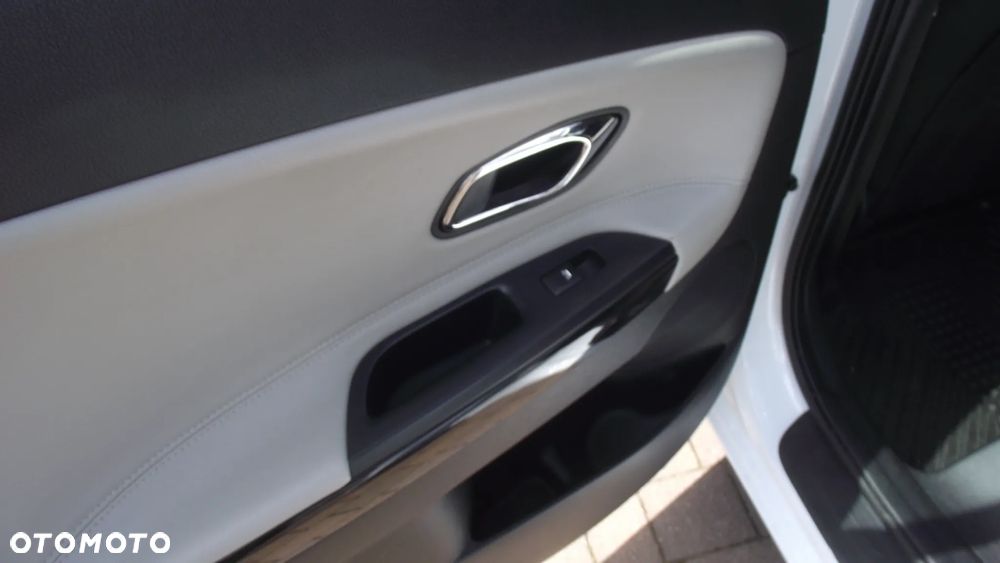 Kia Ceed 1.6 GDI Platinum Edition - 25