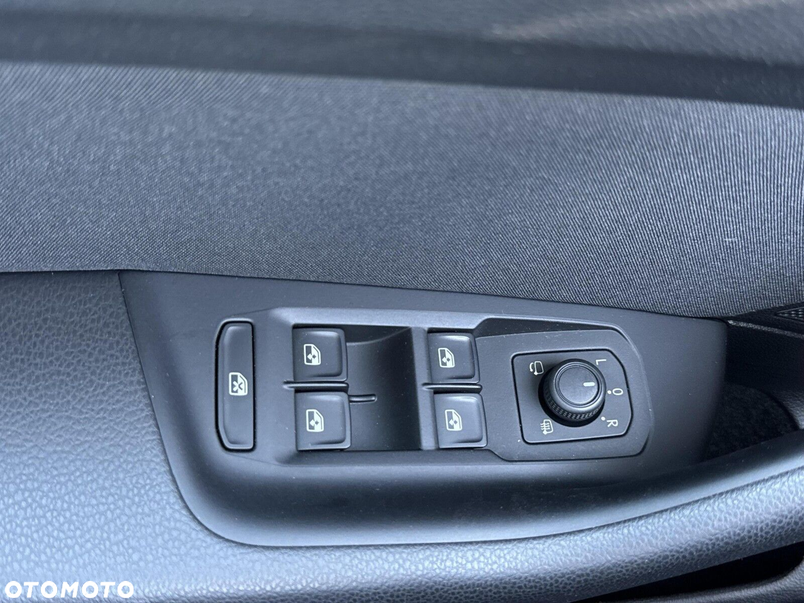 Volkswagen Passat 2.0 TDI Business DSG - 13