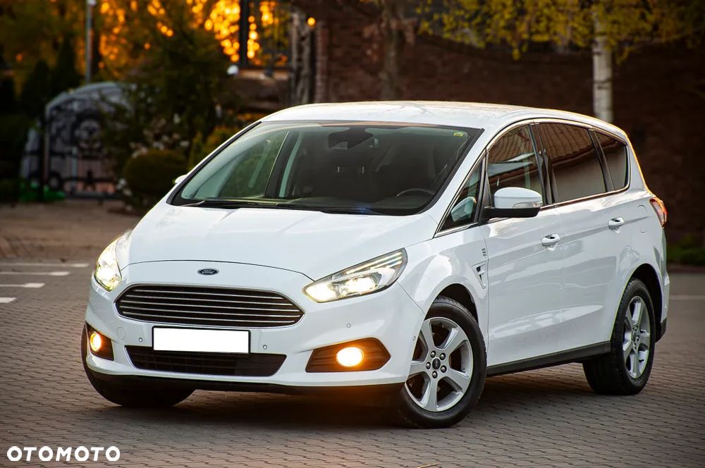 Ford S-Max 2.0 TDCi Titanium PowerShift - 1