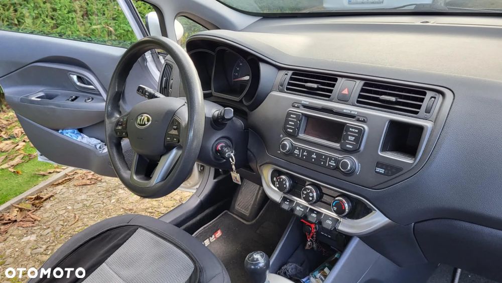 Kia Rio 1.2 M - 9