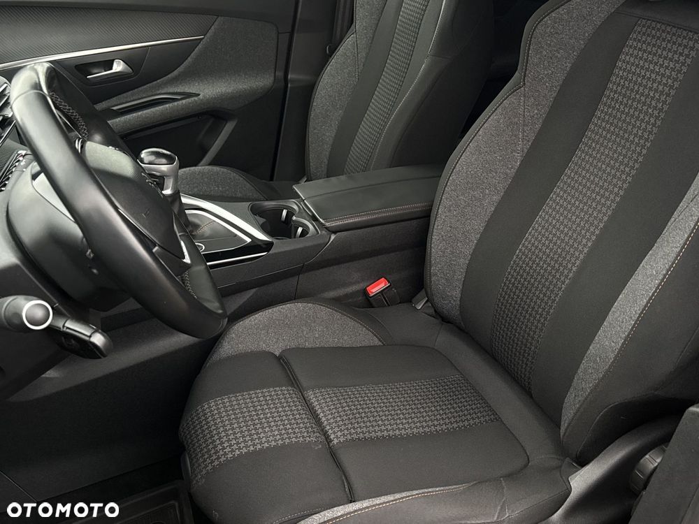 Peugeot 3008 1.2 PureTech Allure S&S - 10