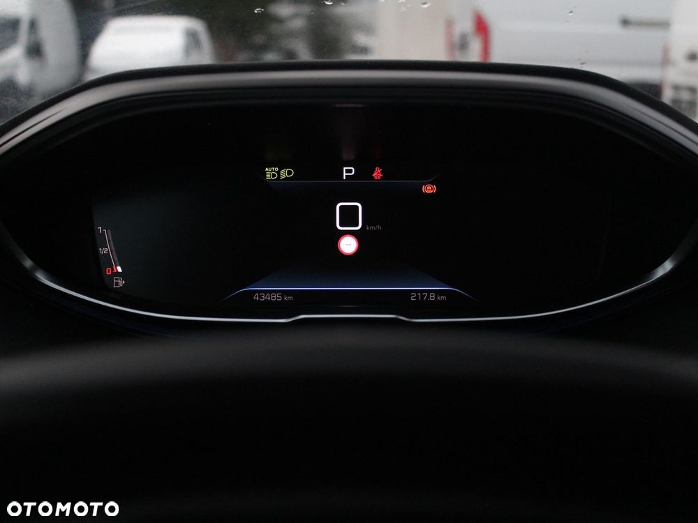 Peugeot 5008 1.5 BlueHDi Allure S&S EAT8 - 9