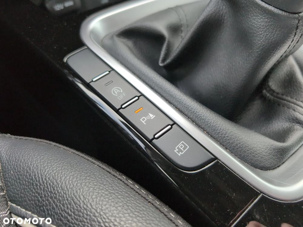 Kia Ceed 1.5 T-GDI Tribute - 37