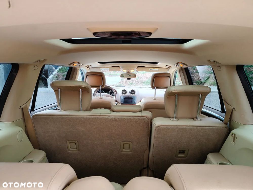 Mercedes-Benz GL 450 4Matic 7G-TRONIC - 24