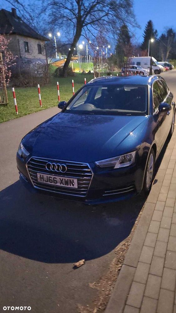 Audi A4 Avant - 1