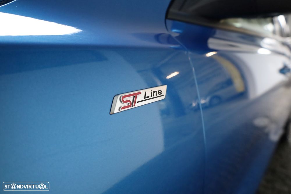 Ford Focus 1.0 EcoBoost MHEV ST-Line - 11