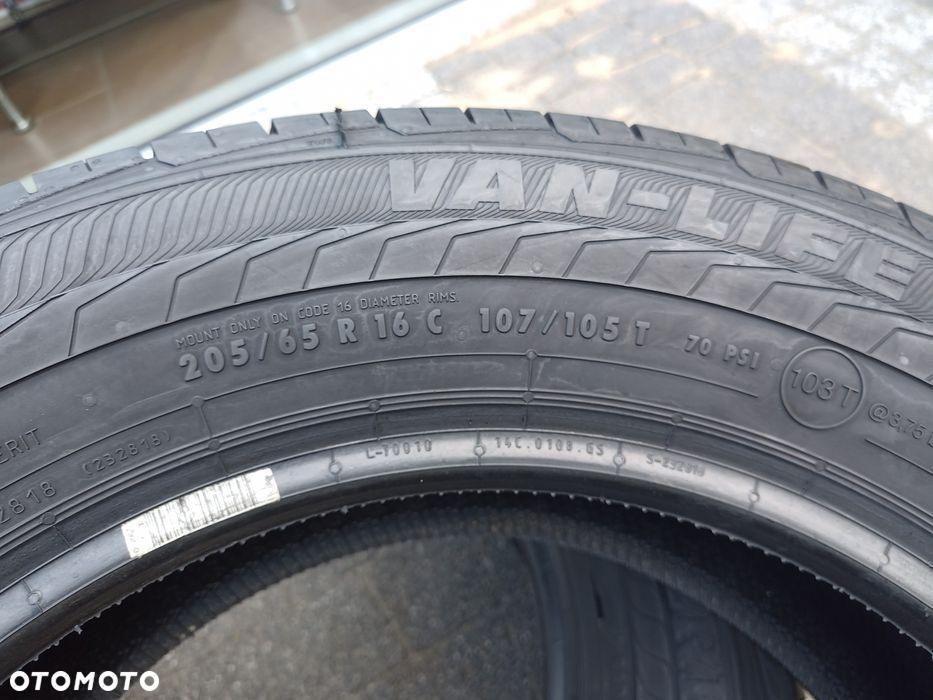 205/65R16C Semperit Van-Life2 BUS Para T5 Vito Trafic Vivaro DEMO 21r - 7
