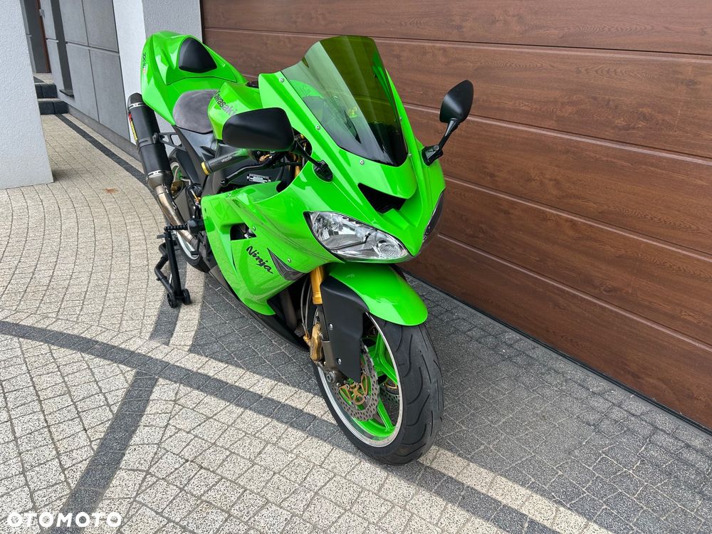 Kawasaki ZX - 24