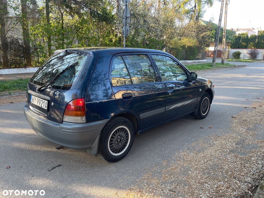 Toyota Starlet 1.4 XLi - 4