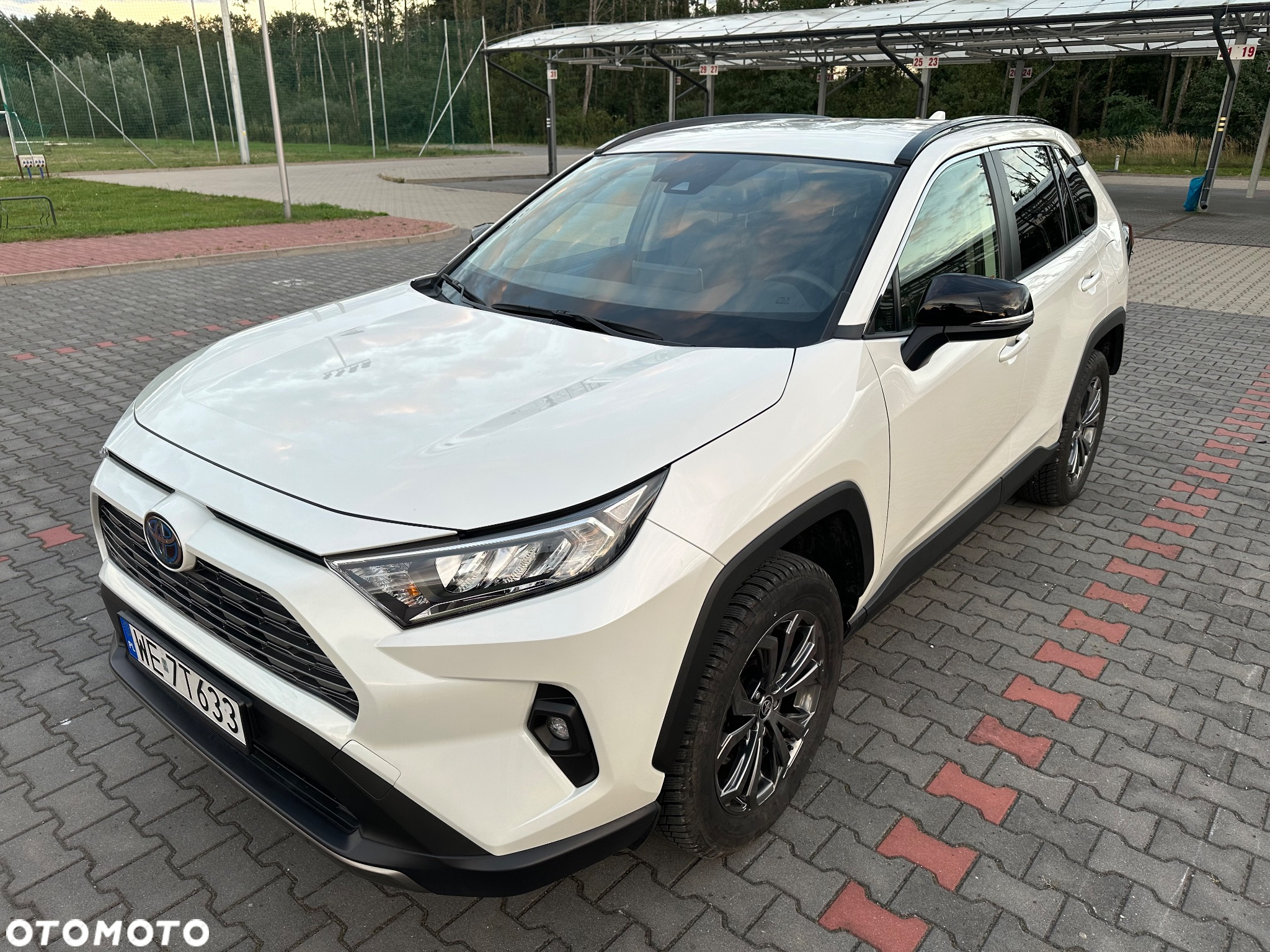 Toyota RAV4 - 9