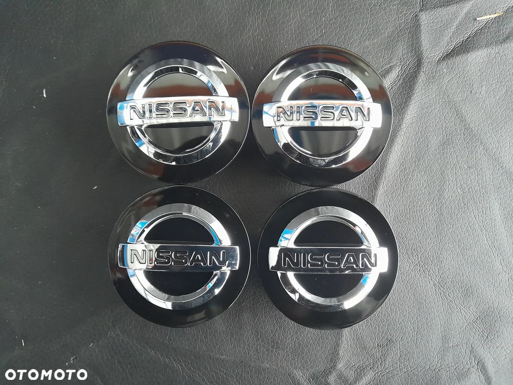 Dekielki Nissan CZARNE 40342-BR01A 55MM - 1