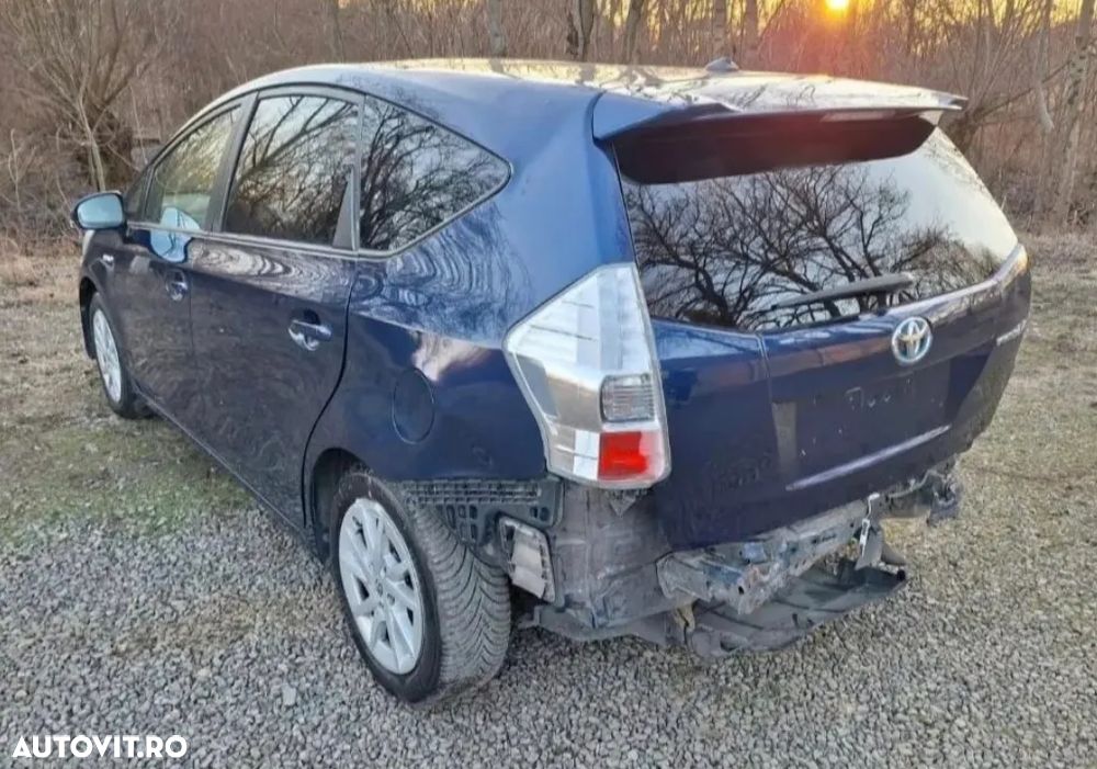 Toyota Prius+ (Hybrid) Life - 4