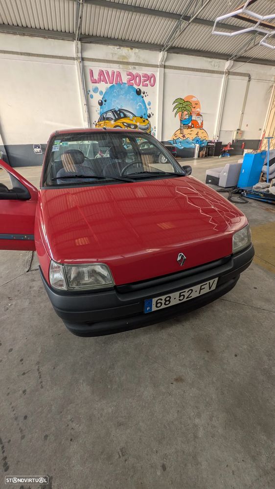 Renault Clio 1.2 RT - 2