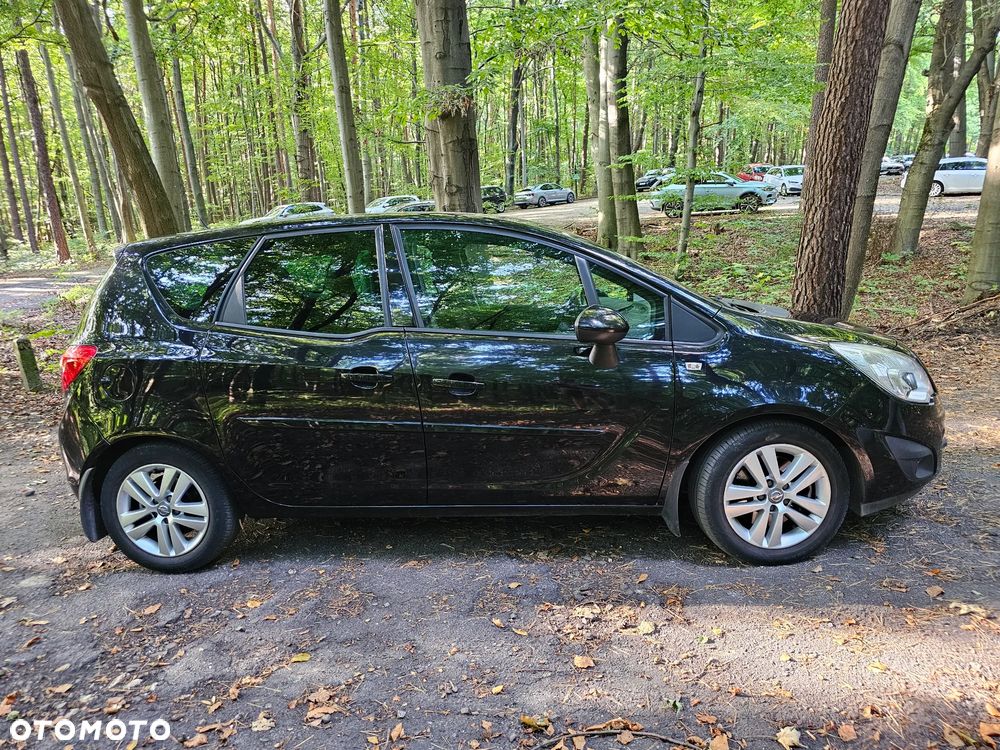 Opel Meriva - 10