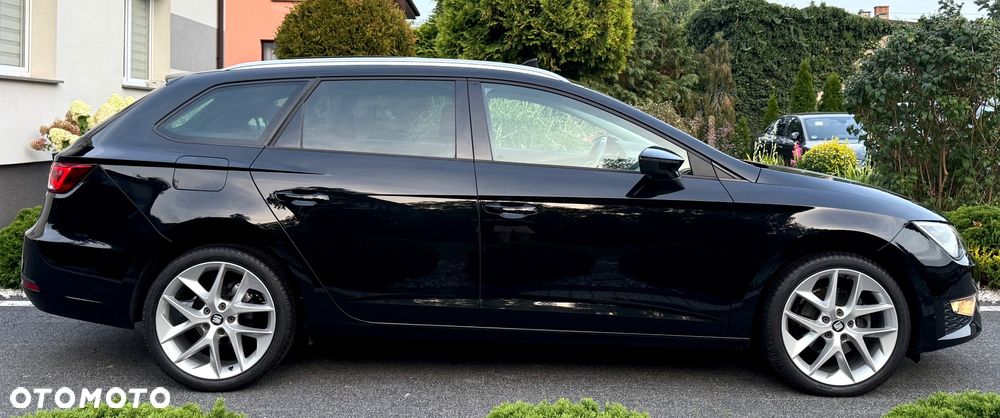 Seat Leon Sportstourer 2.0 TDI FR S&S DSG - 4