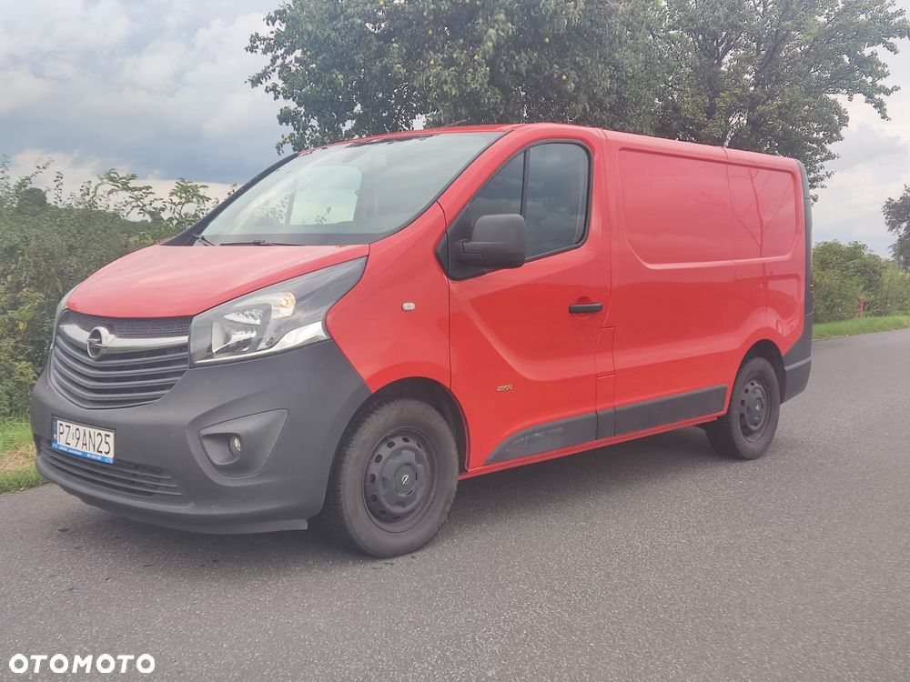 Opel Vivaro - 1